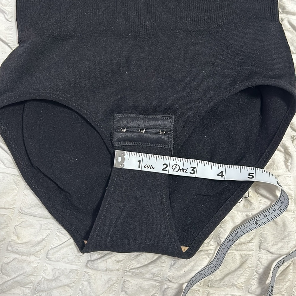 bathing suit - Picture 10 of 11